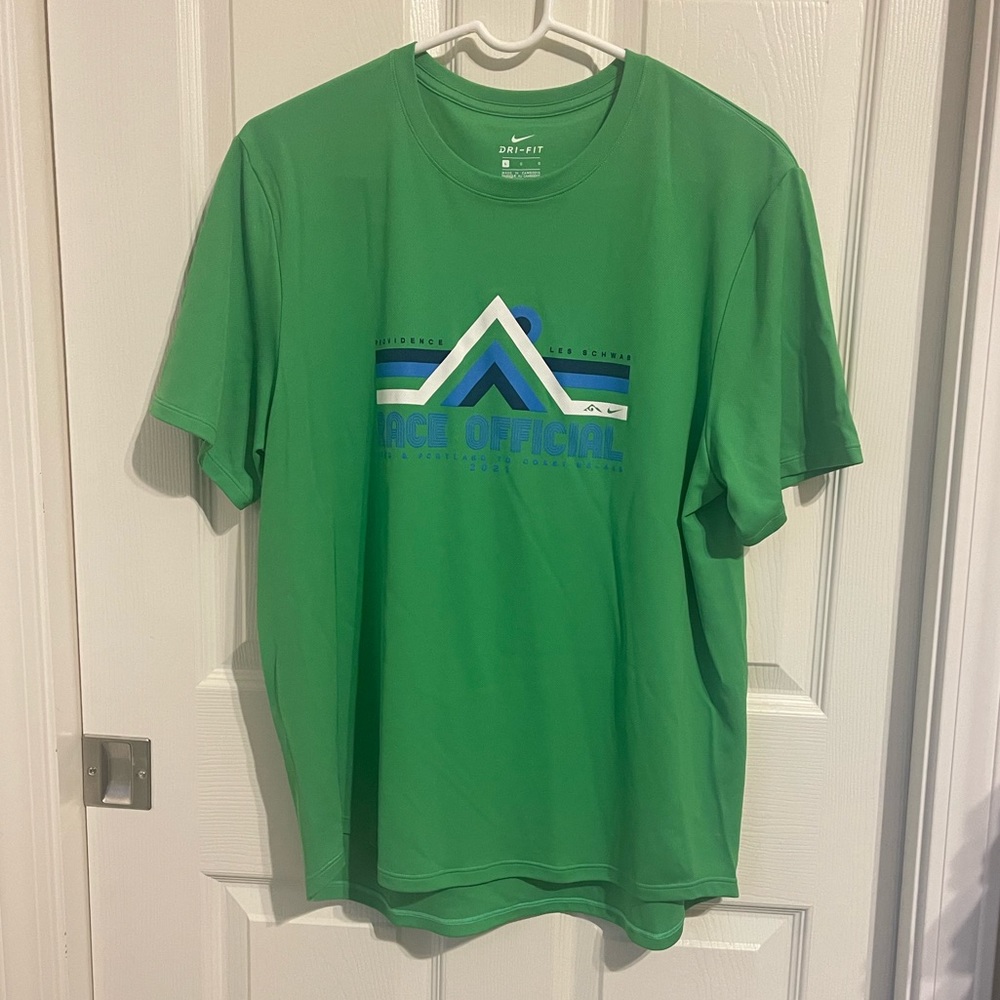 NWOT Nike Dri-Fit Short Sleeve Workout Top- Hood to Coast Memorabilia 2021